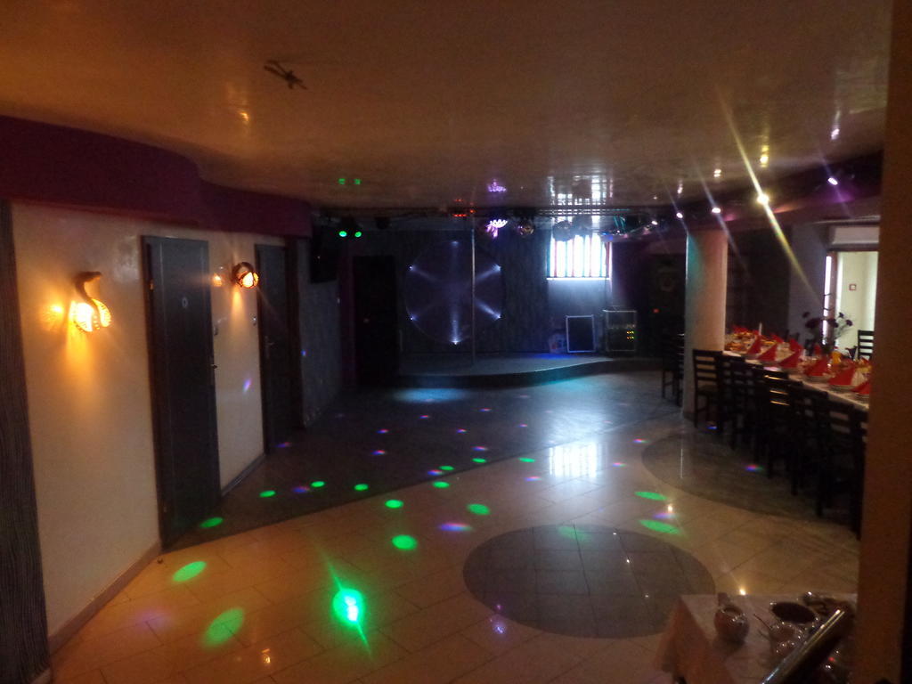Hotel & Restauracja Euforia Garwolin Ngoại thất bức ảnh